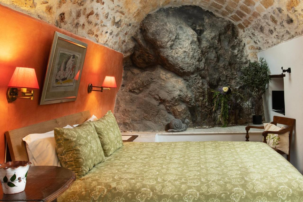 Dorovinis Monemvasia Castlehouses 외부 사진